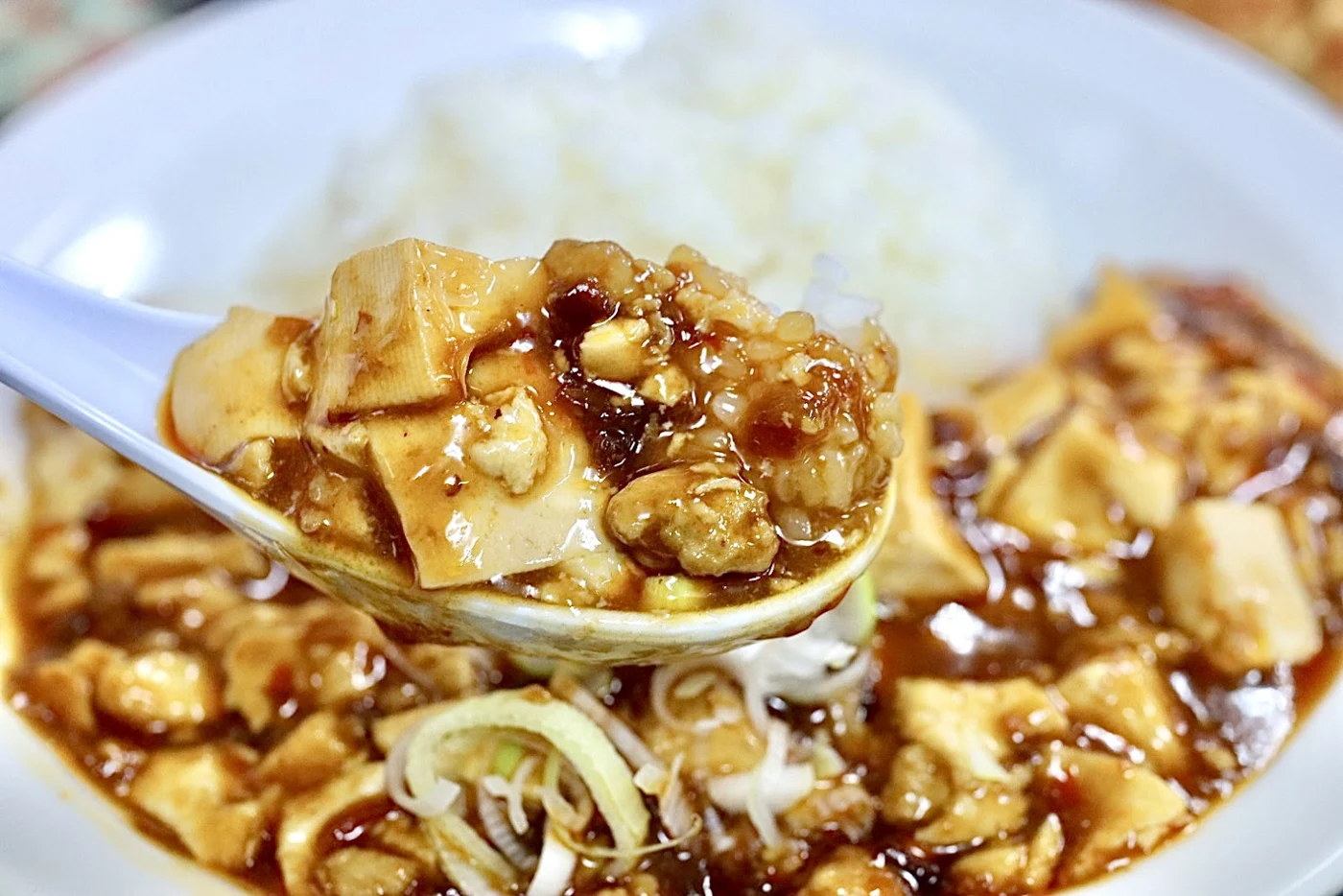 豆腐とひき肉の麻婆料理の写真